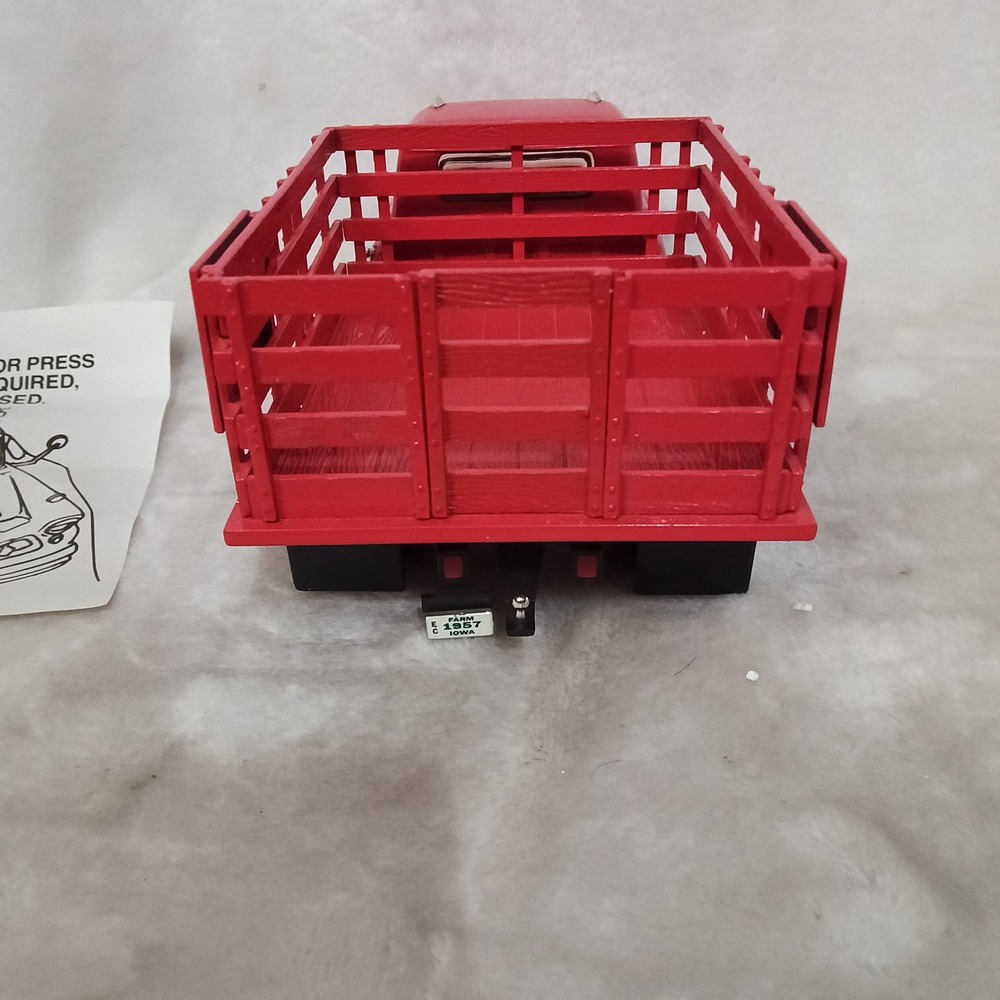 Ertl Coca-Cola 1957 Stake Truck Die-Cast Metal Model with Vending Machines 3156G - Picture 7 of 8